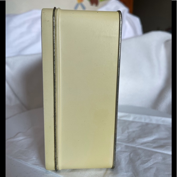 Vintage Tin Simplicity Pattern Magazine Cover - Picture 6 of 12